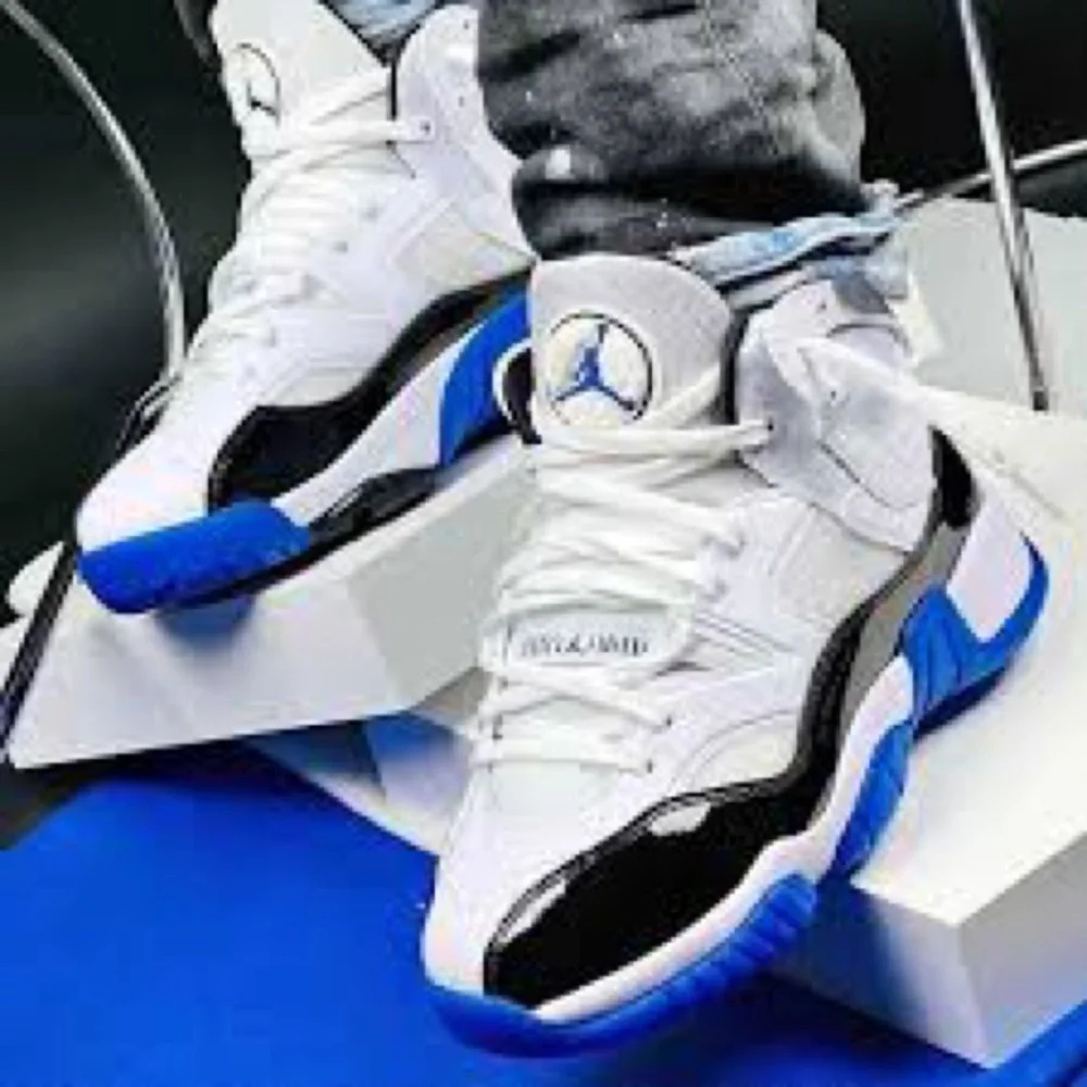 Jordan Jumpman Two Trey